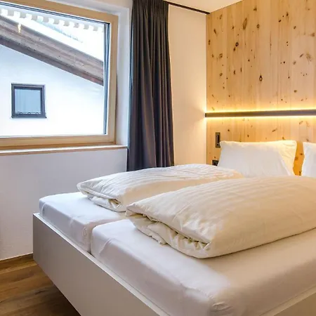 Apartment Chamins